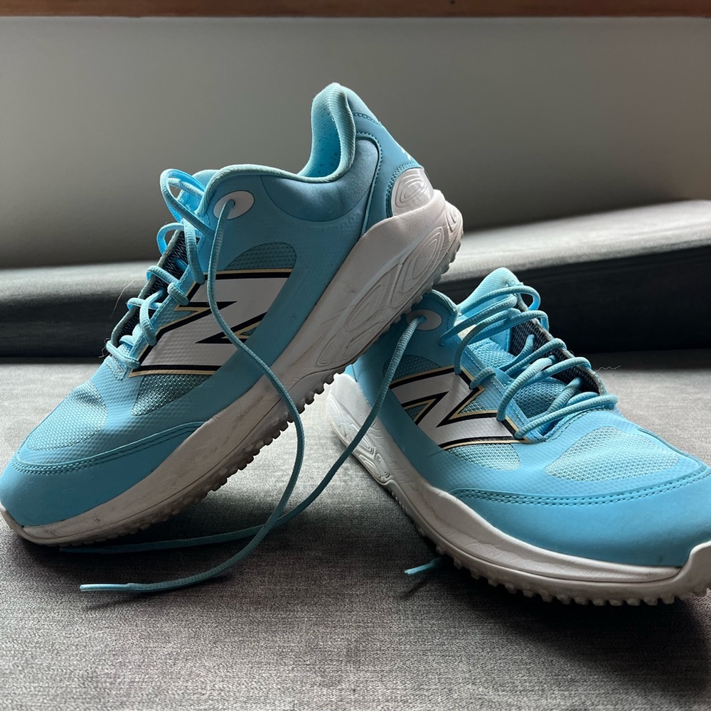 New Balance Sky Blue Fresh Foam 3000v7 Turf-Trainer - size 12